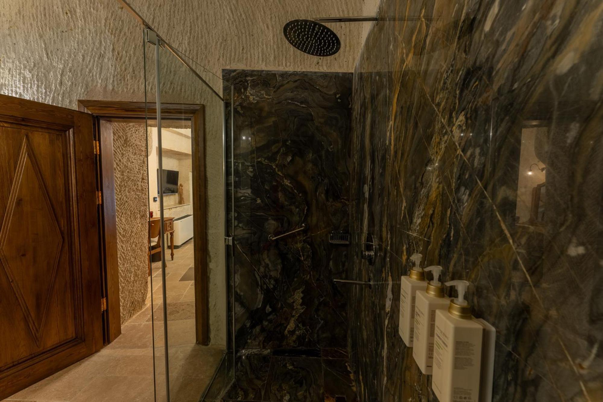Asmali Konak Cave Suites 어굽 외부 사진